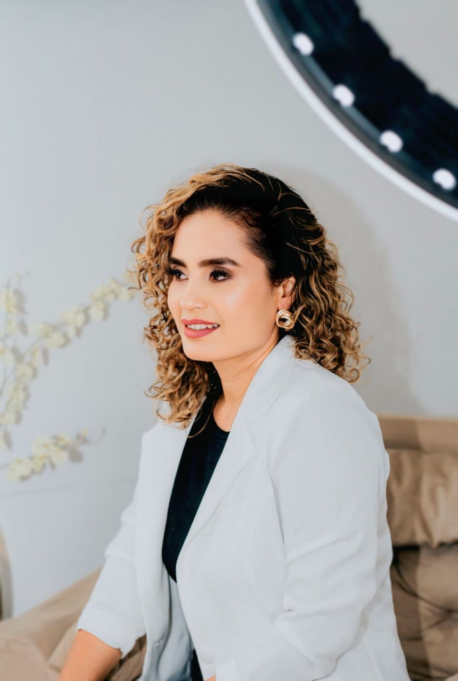 Helenice Moreira, terapeuta capilar integrativa